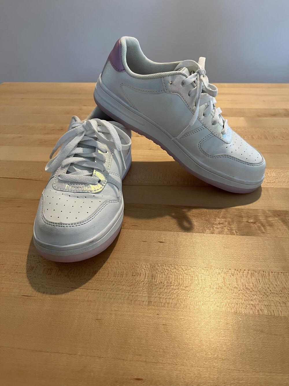 Nautica Shoes Girls Size 3 Iridescent Low Top Lace Up Casual Sneakers